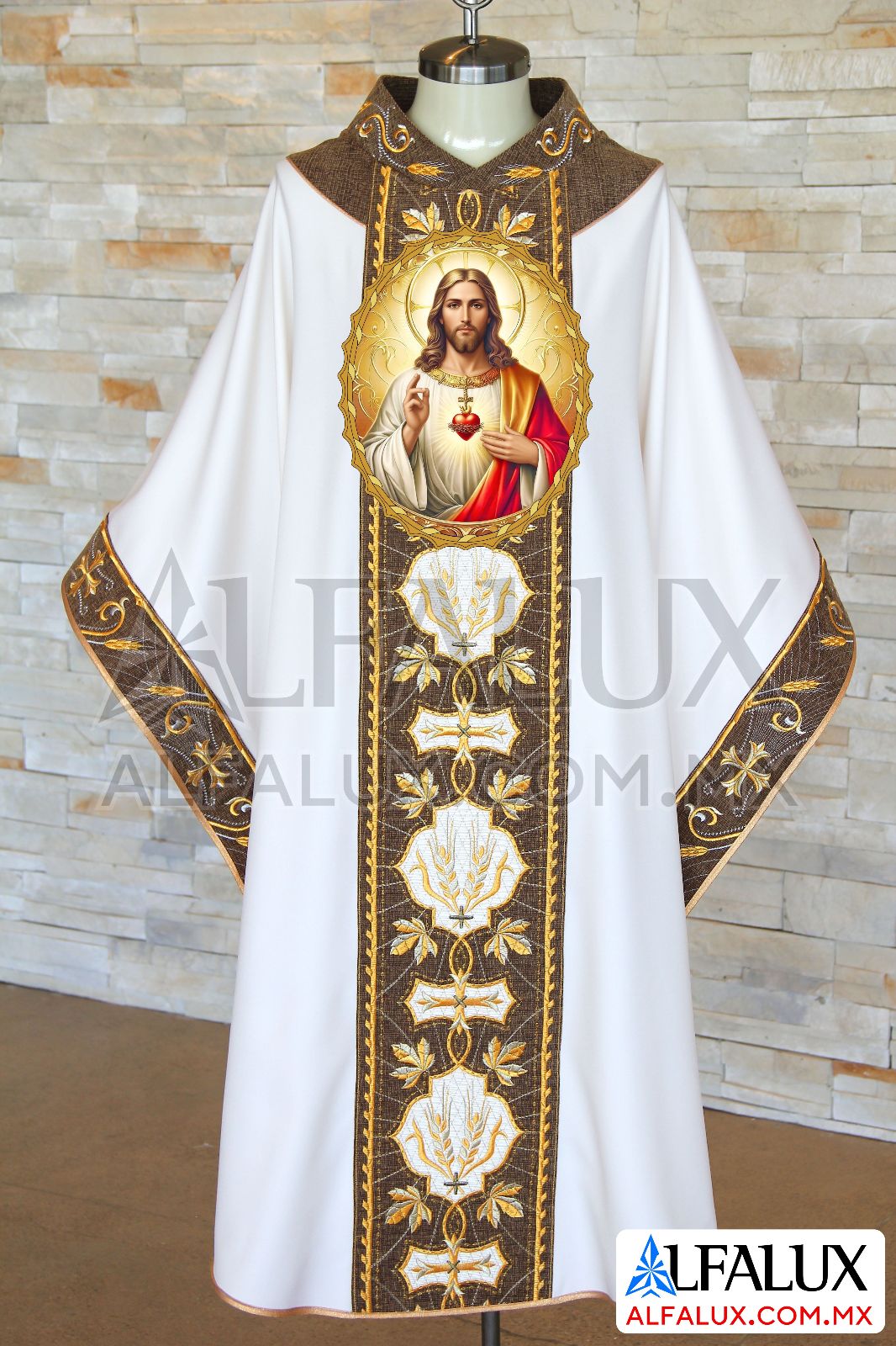 18 CORPUS Alfalux Casulla Perla Laterales Brocado Chocolate Medallon Sagrado Corazon de Jesus SIMULA